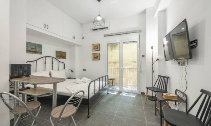 Pangrati Apartment | 25 m² Apartment ∙ 1 guest
