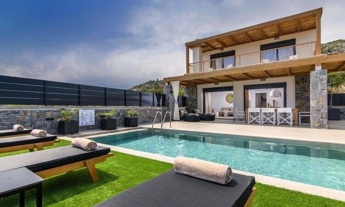 Sissi Villa | 270 m² Villa ∙ 3 bedrooms ∙ 8 guests
