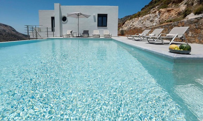 Vrachasi House | 280 m² House ∙ 5 bedrooms ∙ 10 guests