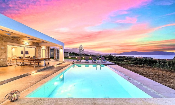 Filaki House | 280 m² House ∙ 8 bedrooms ∙ 24 guests