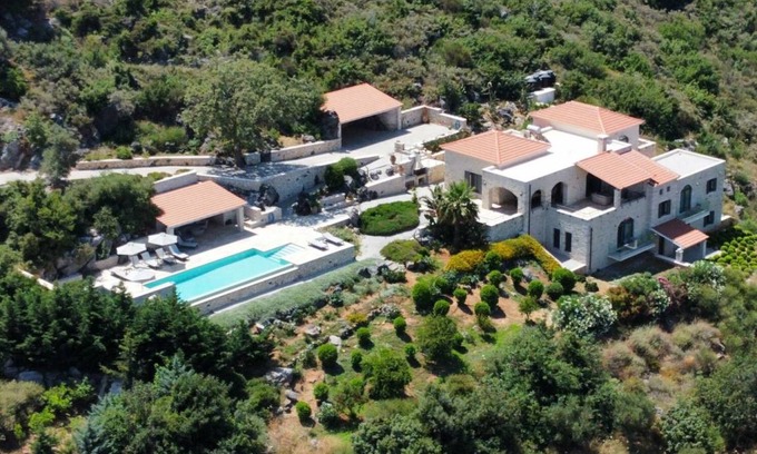 Atsipópoulon Villa | 280 m² Villa ∙ 3 bedrooms ∙ 6 guests