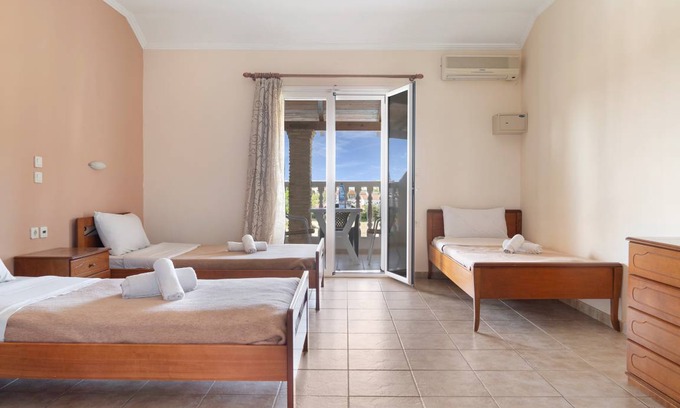 Tsilivi Apartment | 30 m² Studio flat ∙ 3 guests