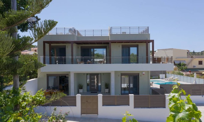 Adele Villa | 300 m² Villa ∙ 4 bedrooms ∙ 10 guests