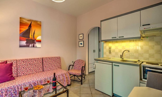 Agios Dimitrios Apartment | 32 m² Apartment ∙ 1 bedroom ∙ 3 guests