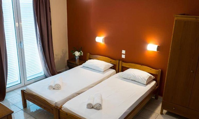 Skiathos Town Apartment | 35 m² Apartment ∙ 2 bedrooms ∙ 127 guests