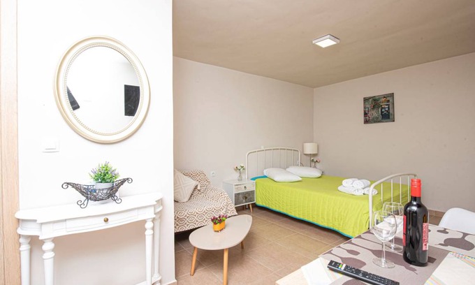 Kalamitsi Apartment | 35 m² Studio flat ∙ 1 bedroom ∙ 3 guests