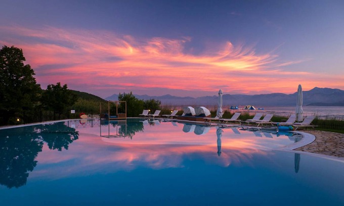 Apraos Villa | 357 m² Villa ∙ 8 bedrooms ∙ 18 guests