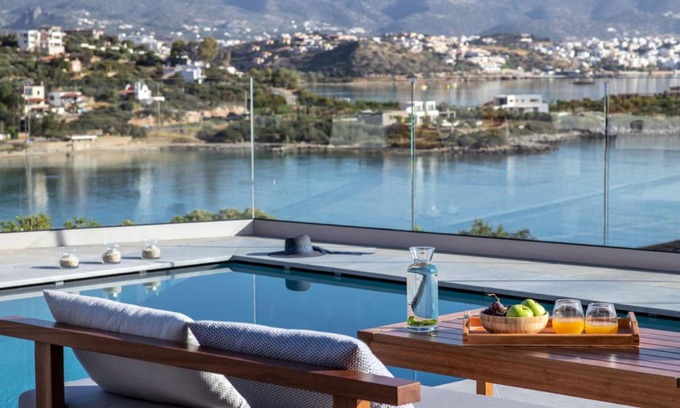 Ammoudara House | 360 m² Farmhouse ∙ 8 bedrooms ∙ 16 guests