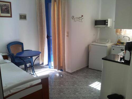 Pefki Apartment | 40 m² Apartment ∙ 4 guests