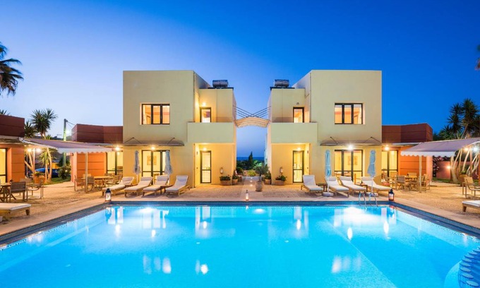 Maleme House | 440 m² House ∙ 12 bedrooms ∙ 24 guests