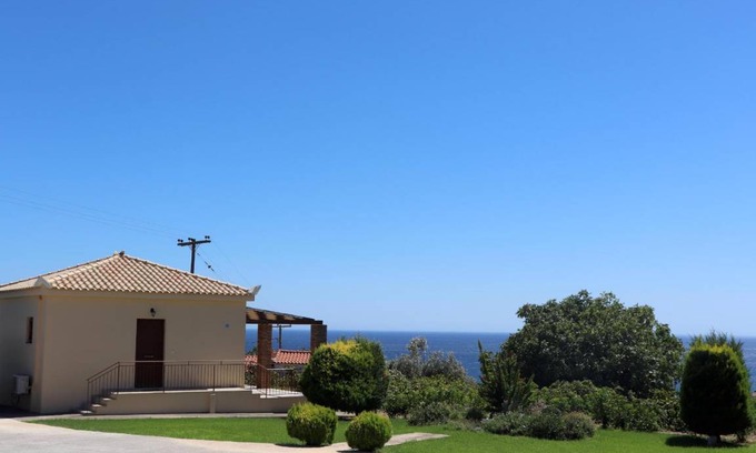 Pylos-Nestoras House | 45 m² House ∙ 3 guests