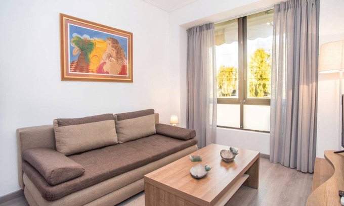Glyfada Apartment | 50 m² Apartment ∙ 1 bedroom ∙ 4 guests