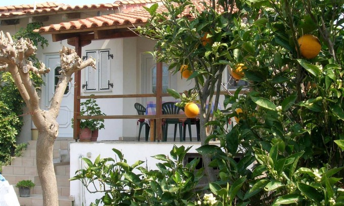 Kakovatos House | 50 m² House ∙ 2 bedrooms ∙ 5 guests