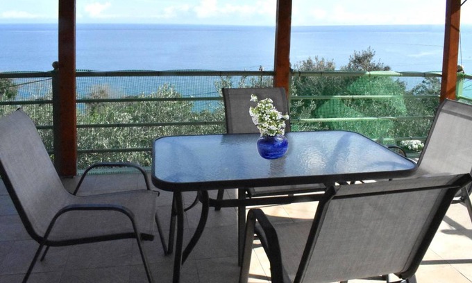 Ovrios House | 52 m² House ∙ 2 bedrooms ∙ 6 guests