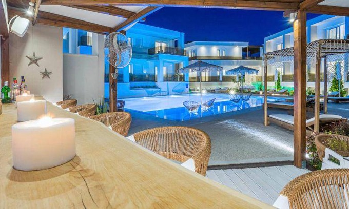 Pefkochori Apartment | 60 m² Apartment ∙ 2 bedrooms ∙ 4 guests