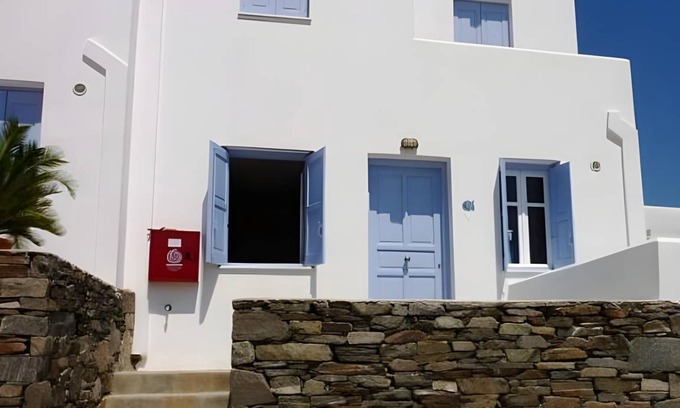 Livadi Apartment | 60 m² Apartment ∙ 2 bedrooms ∙ 5 guests