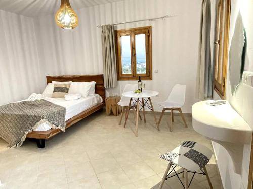 Plaka Apartment | 60 m² Apartment ∙ 4 guests