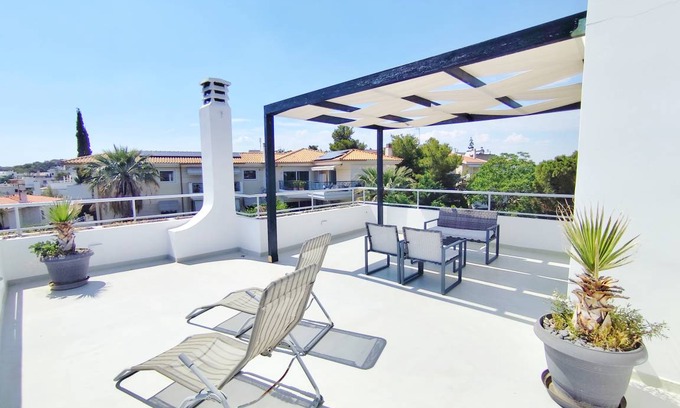 Vouliagmeni Apartment | 60 m² Apartment ∙ 1 bedroom ∙ 3 guests