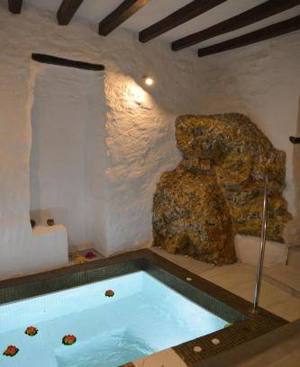 Ano Siros House | 60 m² House ∙ 2 bedrooms ∙ 4 guests