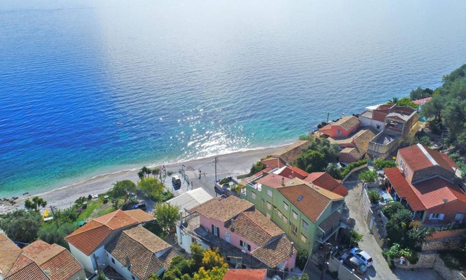 Katavolos House | 60 m² House ∙ 2 bedrooms ∙ 5 guests