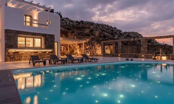 Kanalia Villa | 650 m² Villa ∙ 7 bedrooms ∙ 15 guests