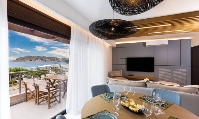 Plaka Apartment | 75 m² Apartment ∙ 2 bedrooms ∙ 4 guests