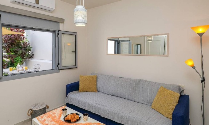Heraklion Apartment | 80 m² Apartment ∙ 3 bedrooms ∙ 5 guests