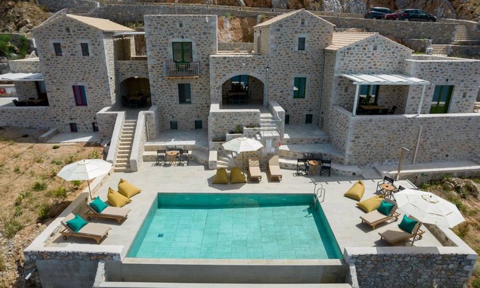 Limeni House | 80 m² House ∙ 2 bedrooms ∙ 4 guests