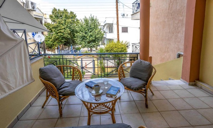 Nea Iraklitsa House | 80 m² House ∙ 2 bedrooms ∙ 4 guests
