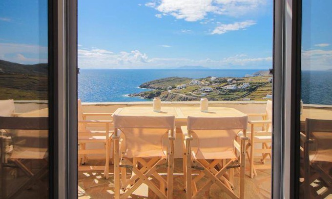 Agios Romanos Villa | 80 m² Villa ∙ 3 bedrooms ∙ 7 guests