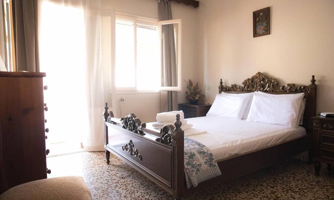 Pothia Apartment | 90 m² Apartment ∙ 2 bedrooms ∙ 6 guests