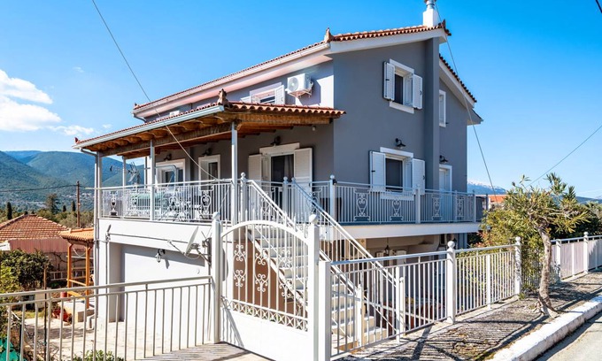 Katapodata Apartment | 93 m² Apartment ∙ 2 bedrooms ∙ 5 guests