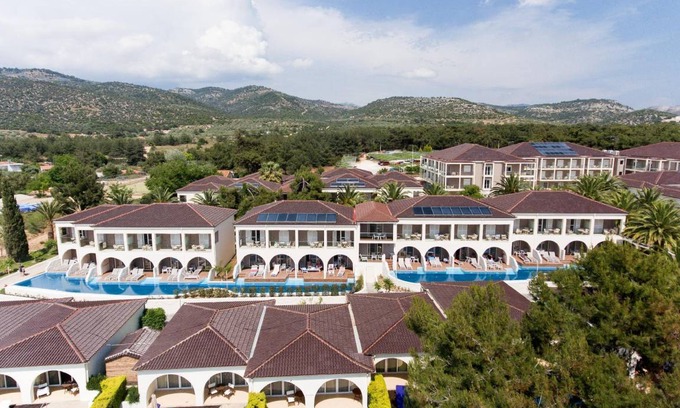 Potos Resort | 95 m² Resort ∙ 127 guests