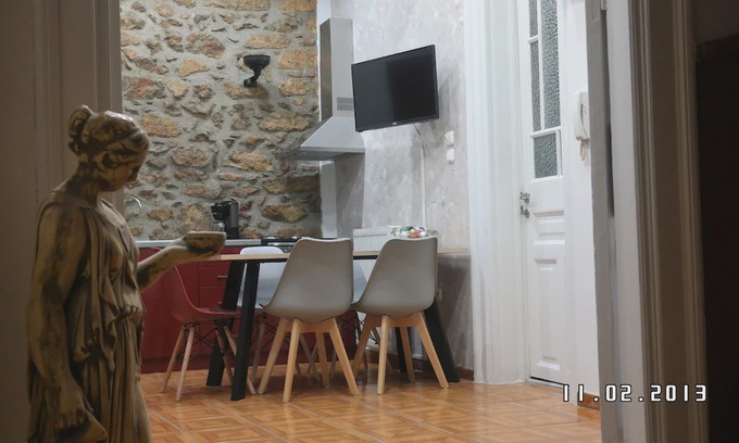 Kerameikos Apartment | Acropolis 3-bedroom apartment