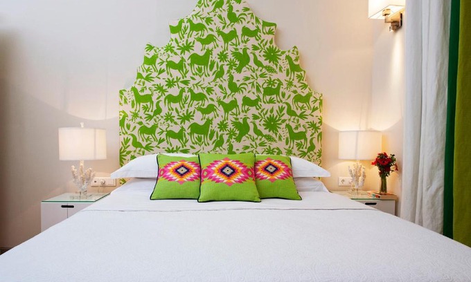 Makrigianni Apartment | Acropolis TownHouseCo Suites