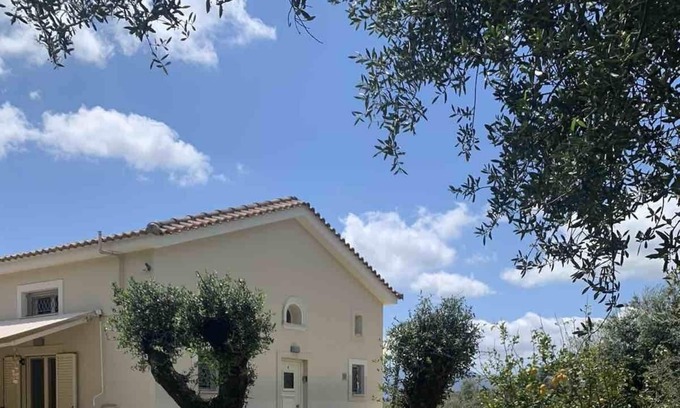 Tsilivi Apartment | Agraria 1 Bedroom Apartment