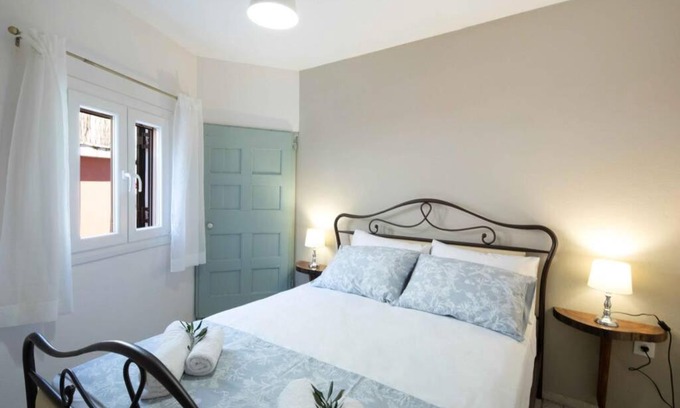 Doukades House | Alia house