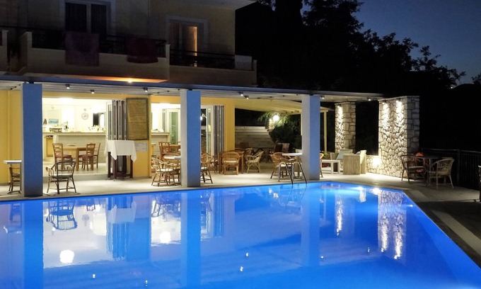 Nikiana Apartment | Aliki Hotel