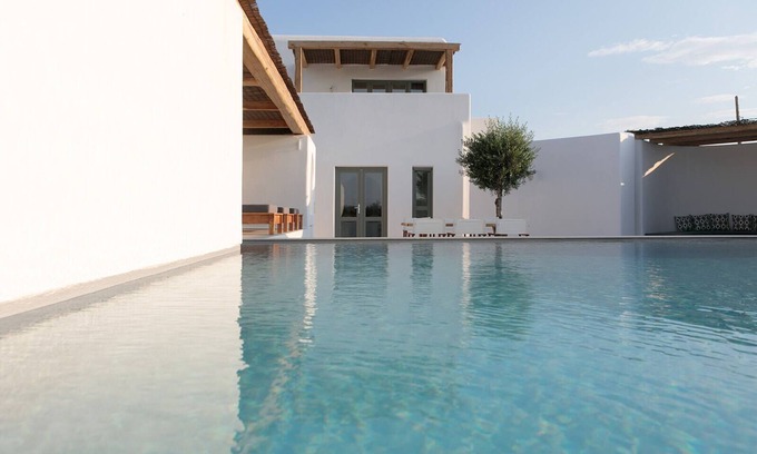 Naxos Town Villa | Alio Suites with private swimming pool (2suites)