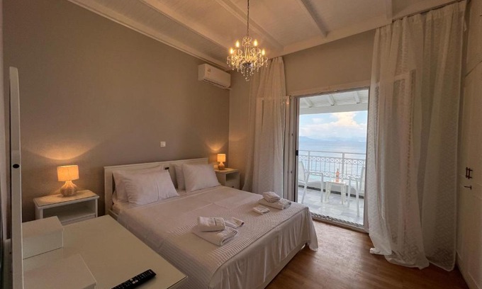 Benitses Apartment | Amaranth Rose