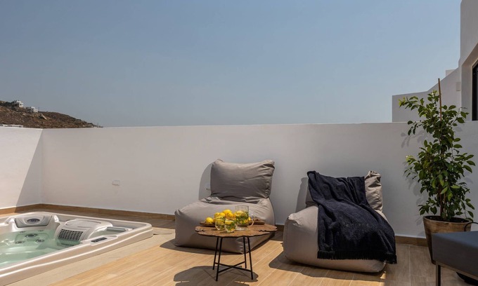 Naxos Town Villa | Amazing Naxos Villa | 2 Bedrooms | Villa Nami | Breathtaking Sea Views and.