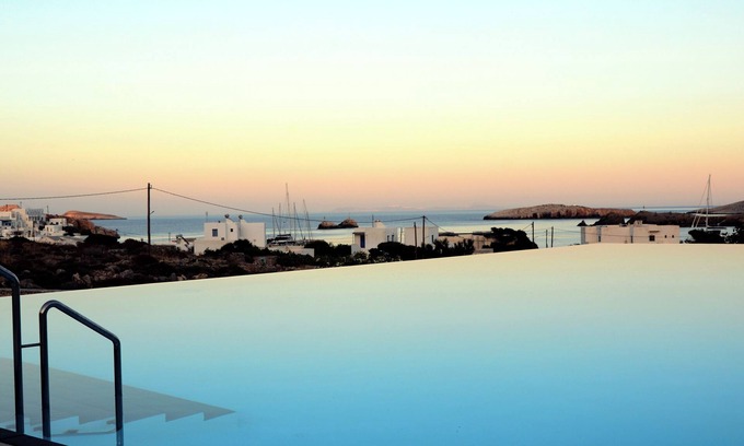 Karavostasis Apartment | ANEMI Folegandros
