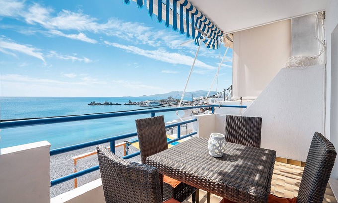 Haraki Apartment | Apartment 'Dorothy's Seaview' with Sea View, Wi-Fi