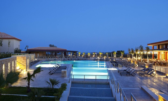 Xi Hotel | Apollonion Asterias Resort and Spa
