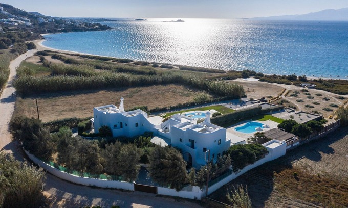 Maragas Villa | Aqua Breeze Estate | Villas in Naxos on the beach