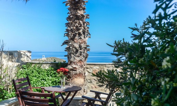 Naxos Apartment | Castro 1204