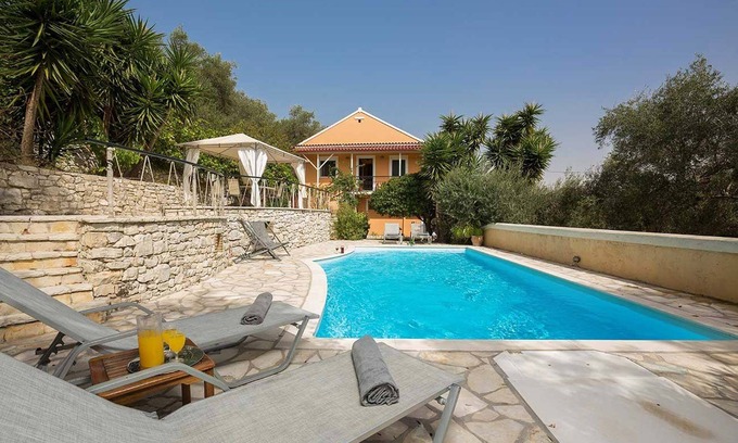 Koutsi Villa | Chryssa Villa - Three Bedroom Villa, Sleeps 6