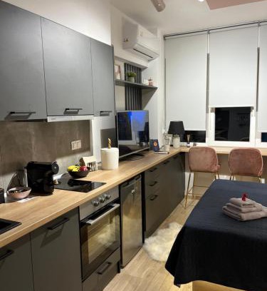 Komotini Apartment | City Centre Suites