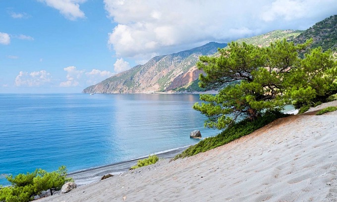 Kournas Villa | Cretan Sunny Villa with Heated Pool