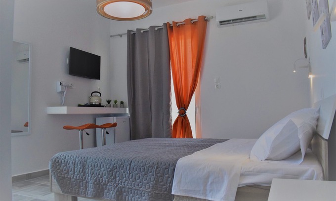 Faliraki Apartment | Deluxe room near the sea 2